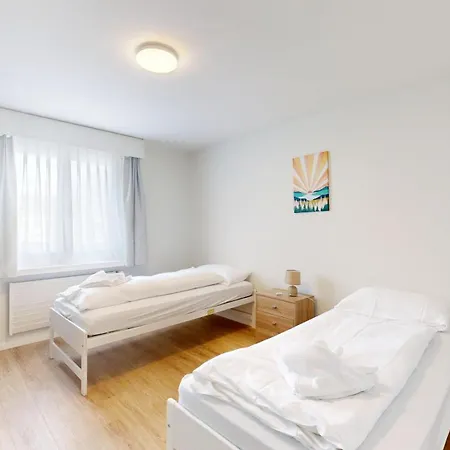 Grosszuegige 4 Schlafzimmer In Bergblick Zentrale Lage Apartmán Davos